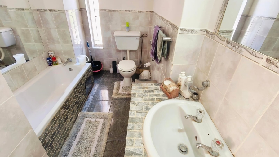 3 Bedroom Property for Sale in Potchefstroom North West